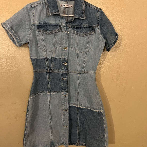 ZARA PATCHWORK DENIM DRESS SIZE M - Picture 2 of 6